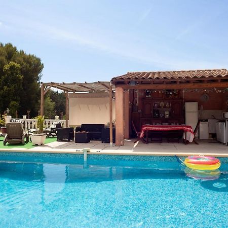 Appartement Avec Piscine Et Cuisine ロックフォール・ラ・ベドゥール エクステリア 写真