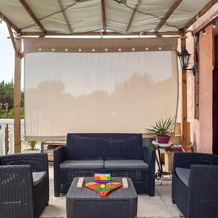 Appartement Avec Piscine Et Cuisine ロックフォール・ラ・ベドゥール エクステリア 写真