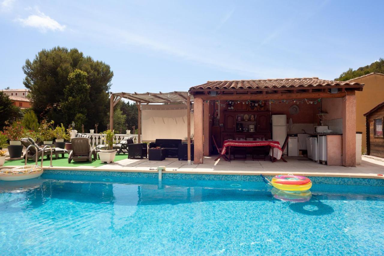 Appartement Avec Piscine Et Cuisine ロックフォール・ラ・ベドゥール エクステリア 写真