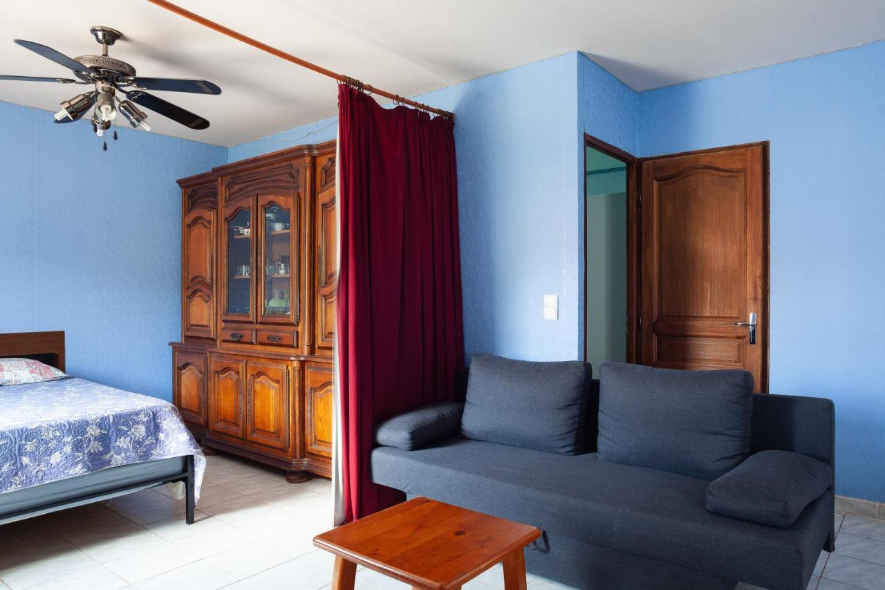 Appartement Avec Piscine Et Cuisine ロックフォール・ラ・ベドゥール エクステリア 写真